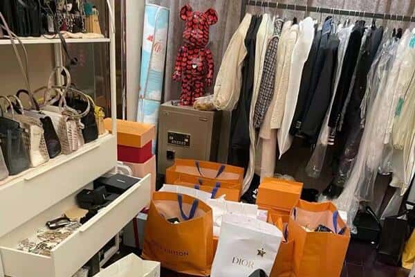 万年县回收一线品牌衣服